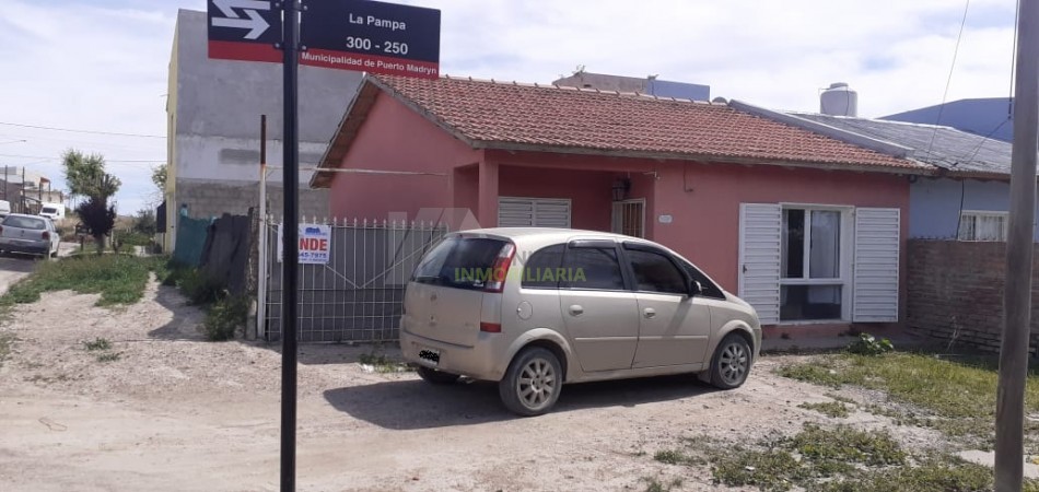 Casa en venta. Se acepta permuta